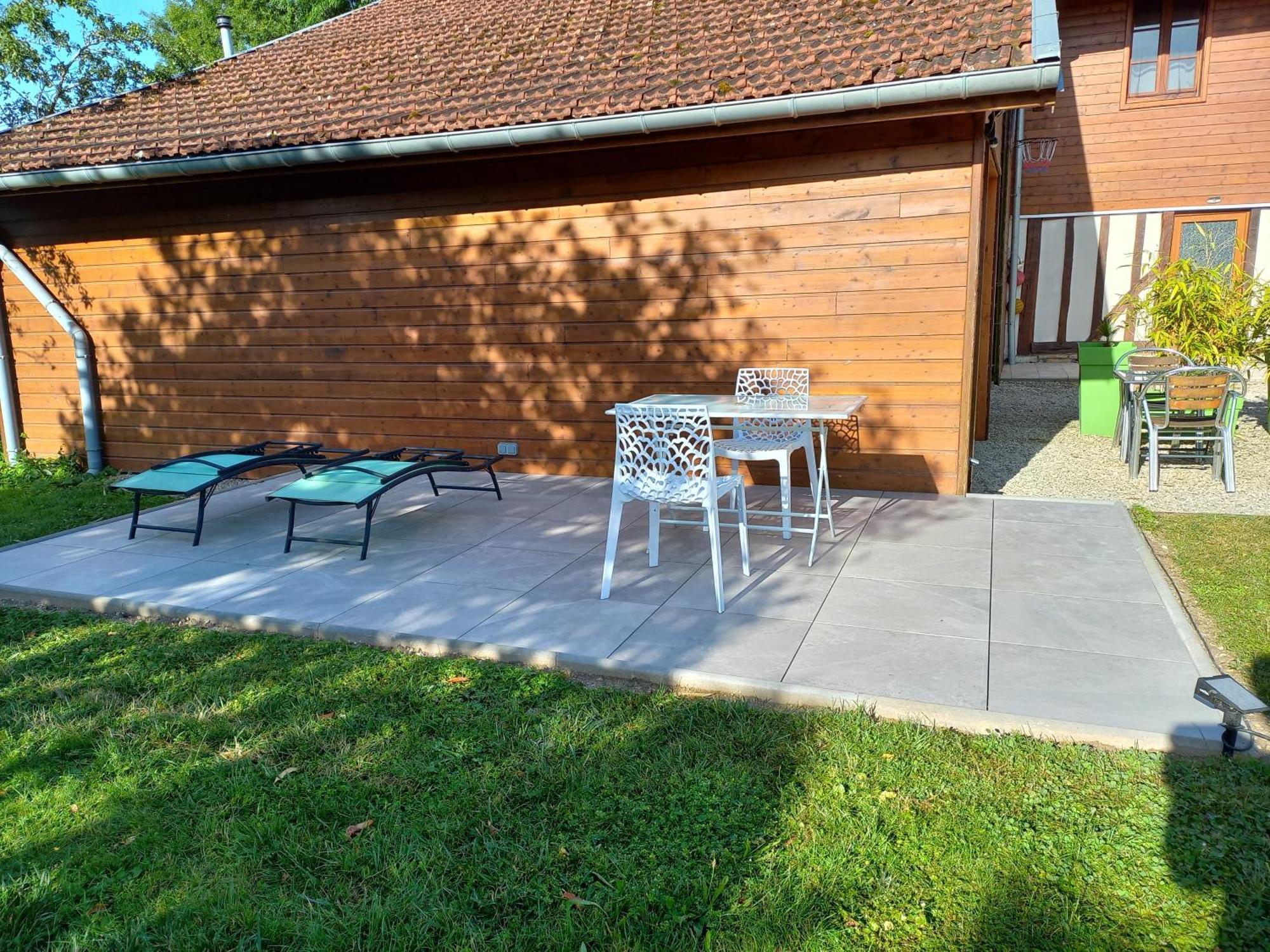 "Le Studio" Parking Prive Restauration Netflix Proche Des Grands Lacs Montmorency-Beaufort Exteriör bild